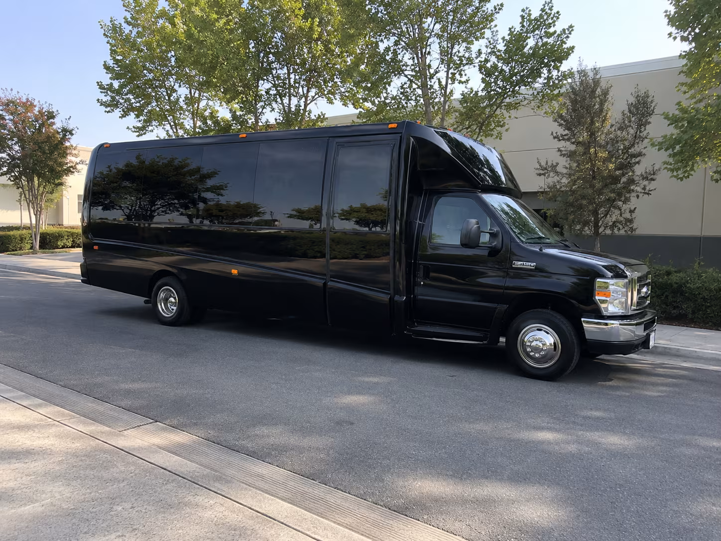 egg harbor concert party bus rental