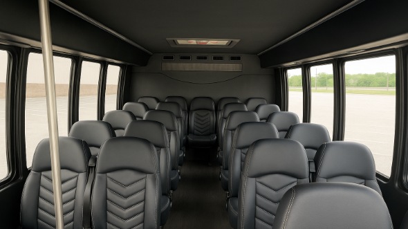 egg harbor 15 passenger minibus rental